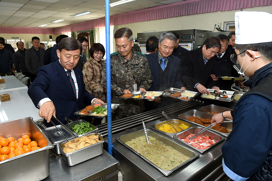 ▲ 김해시가 지난 15일 군부대에서 4분기 통합방위협의회를 개최했다.