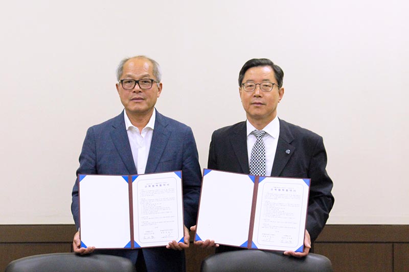 ▲ 한국폴리텍대학 진주캠퍼스는 30일 미래항공㈜와 산학협력 협약을 체결했다.