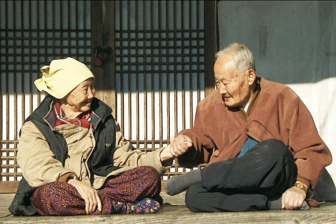 ▲ 78년을 해로한 노부부의 사계절을 담은 다큐멘터리 영화 ‘나부야 나부야(Butterfly)’