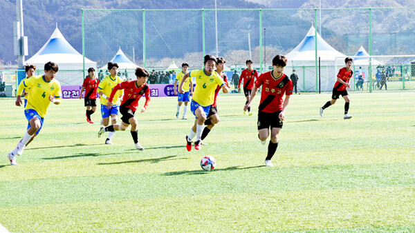 ‘2024 춘계 전국고등축구대회’가 오는 3월 2일까지 합천군에서 펼쳐진다.